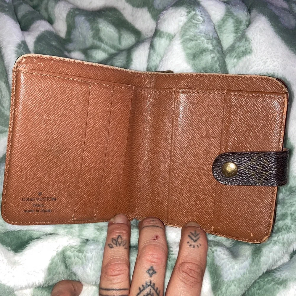 Louis Vuitton Brown Monogram Compact Wallet with Gold Hardware. Authentic. - Picture 8 of 16